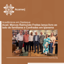 Imagem sobre, Acadêmico lança livro ao lado de familiares e Confrades